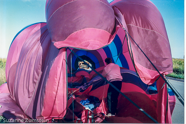 The inside of a hot air balloon balloon